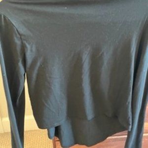 Windsor Plain Low to High Long-Sleeve